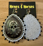 Skull & Roses