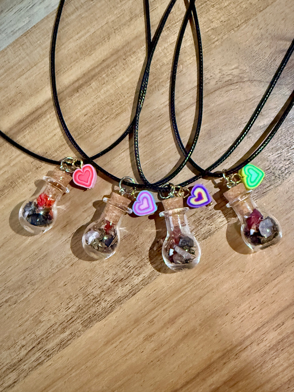 Barn Besties Pony Magic Necklace 2 Pack - Heartbeat